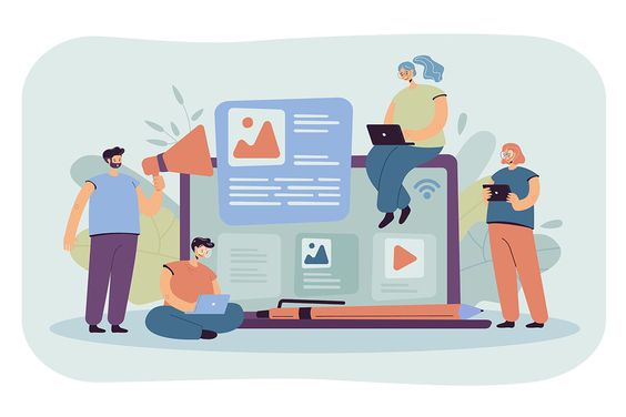 Strategi web marketing digital yang menampilkan grafik peningkatan trafik website di layar laptop.